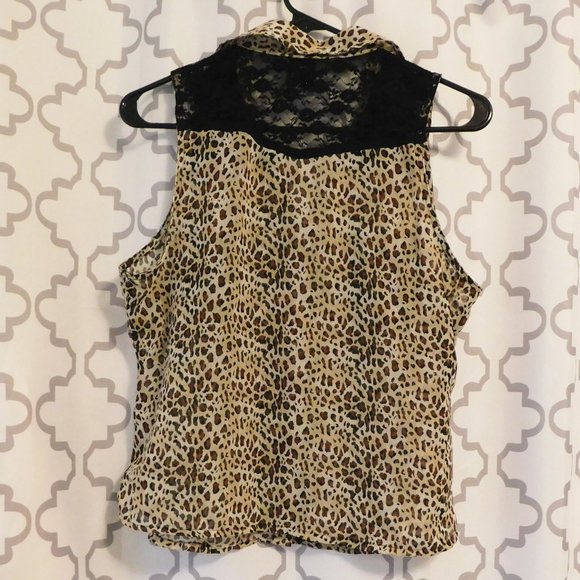 Wet Seal Animal Print Sheer Button Down Cropped Blouse - L (NWOT) - Picture 2 of 5